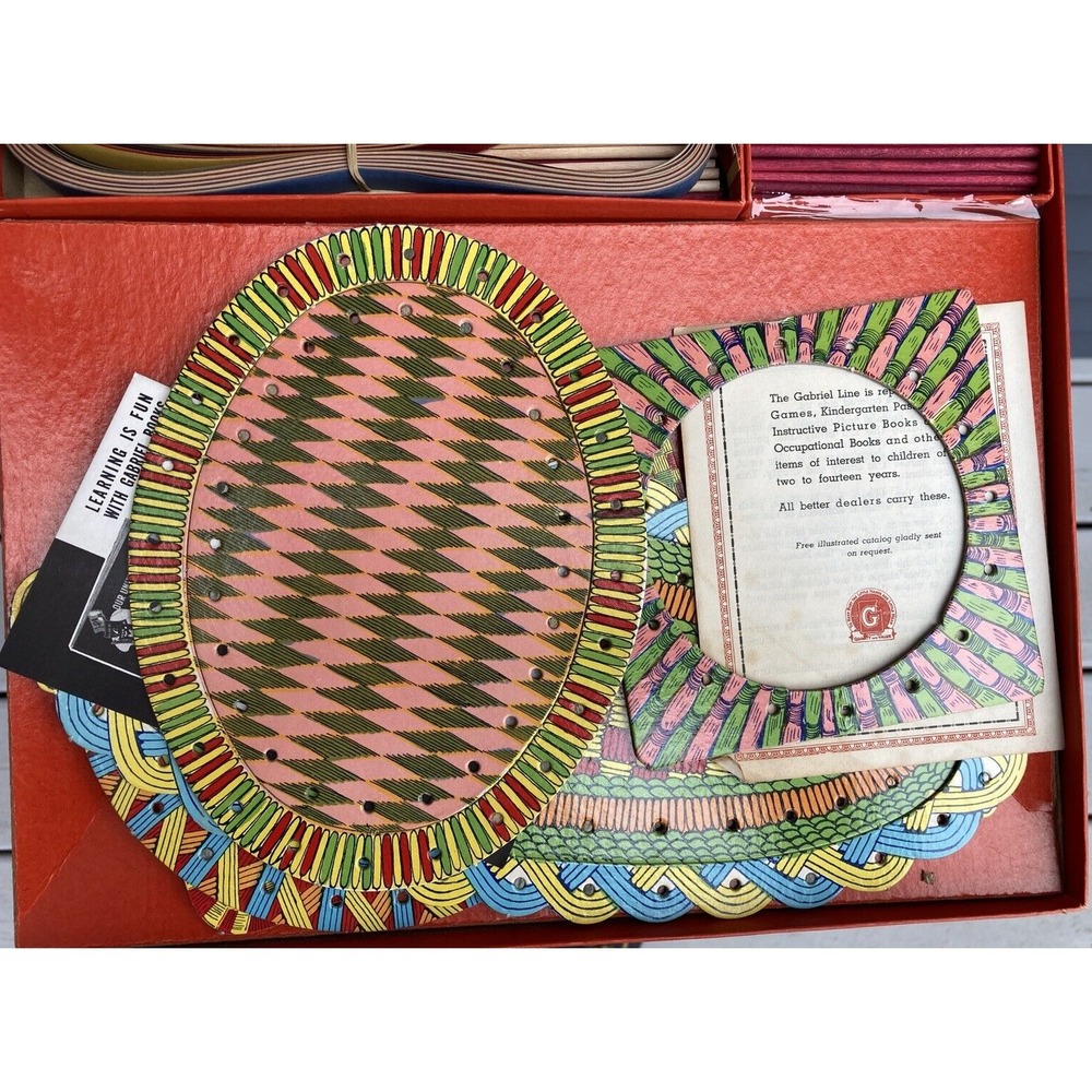 Vintage childs craft kit activity Basket Weaving Sam Gabriel & Sons 1930s 1940 - Picture 4 of 11